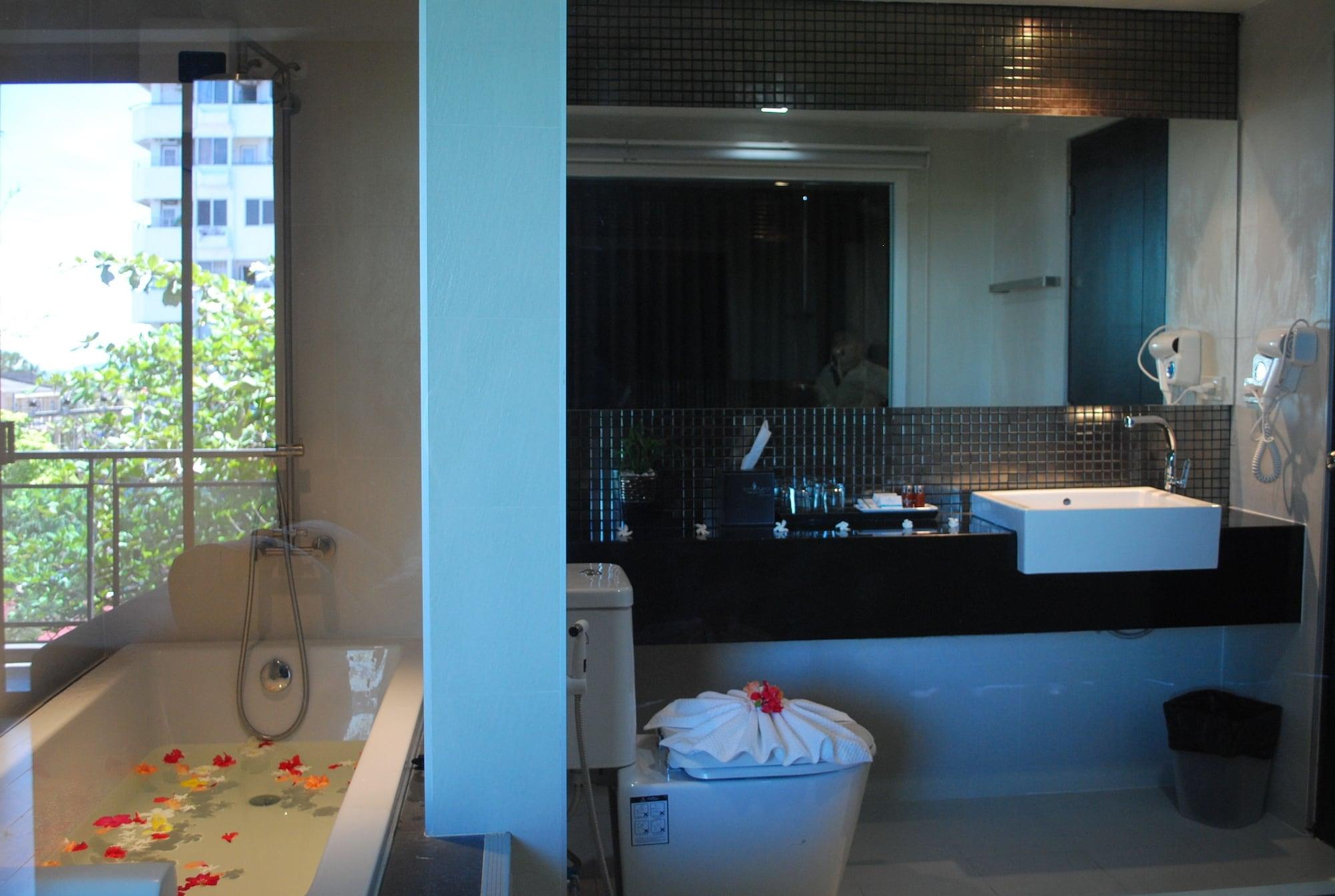 Inn Place Serviced Residence Pattaya Exterior photo